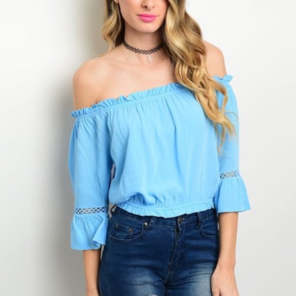 🚫sold out🚫30% off bundles✨Blue crop top - Picture 3 of 3