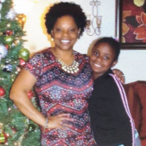 Meet your Posher, Tomeka - Picture 1 of 1