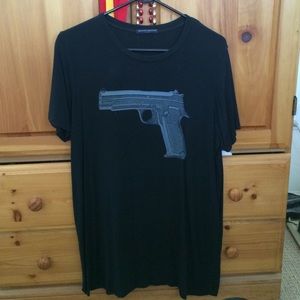 Brandy Melville Gun Tee
