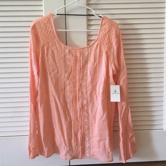 Volcom top