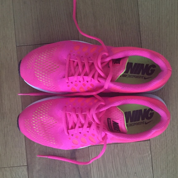 Nike Air Pegasus 32 Hot Pink / Volt
