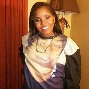 Meet your Posher, Danae