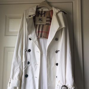 White Burberry raincoat (hood included)