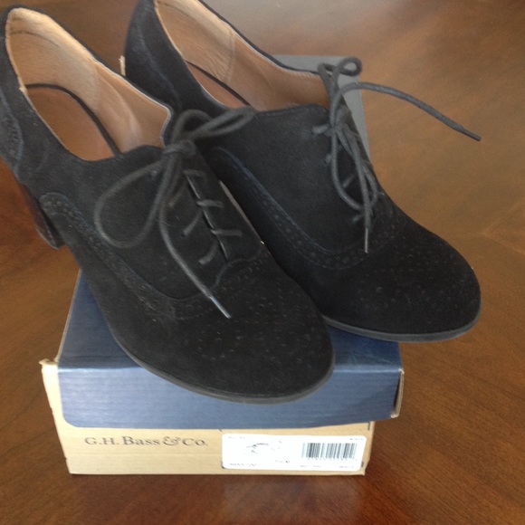 G H Bass Briley lace-up heel
