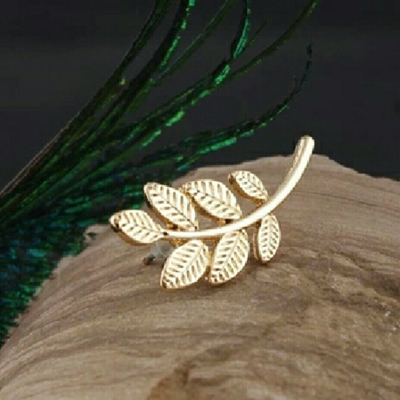 🆕Gold Plated Leaf Earrings♡ - Picture 2 of 2