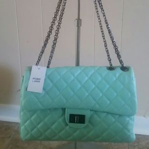 Soft Minty Spring Green
Handbag