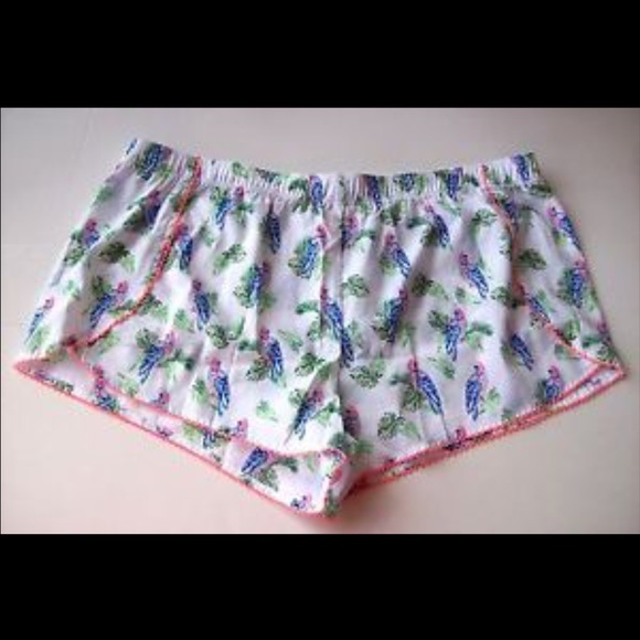 Victoria's Secret Parrot Sleep Short NWT🌴