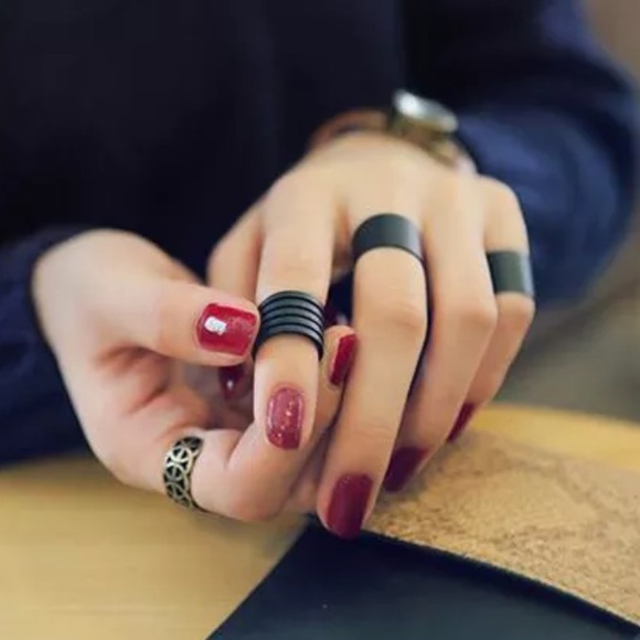 πHP 9/29π3PC Black Stack Knuckle Band Midi Rings - Picture 3 of 4