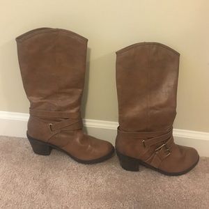 Brown boots