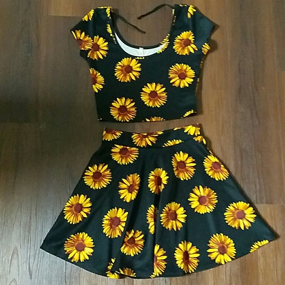 Sunflower crop top and skirt