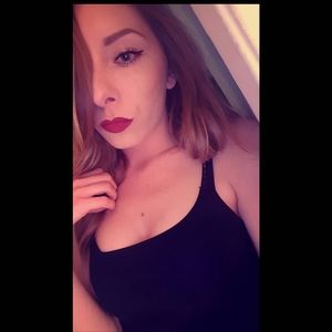 Meet your Posher, Melissa