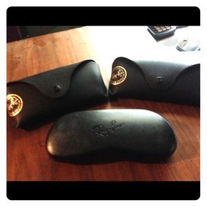 Ray-Ban case soft. Black with gold lettering.