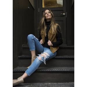 Meet your Posher, Noelle