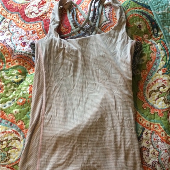 Light pink LULULEMON yoga tank sz 8