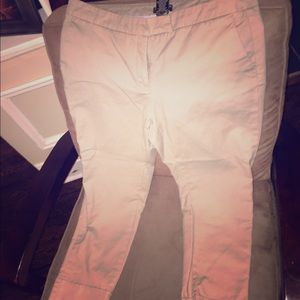 Khaki Capri pants with cuff