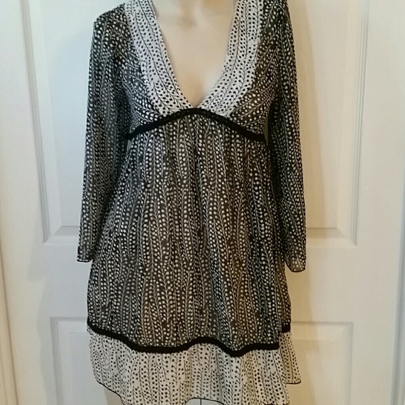 i.ner Dresses & Skirts - I.ner Black and white sheer print dress