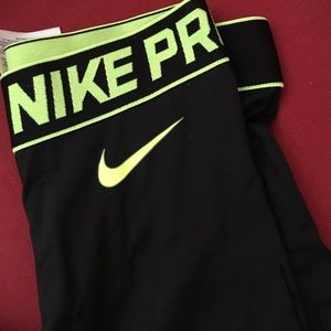 Nike Pro Recovery Hypertight