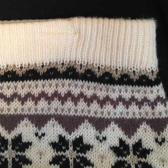 Tribal Print Sweater Skirt - Picture 2 of 2