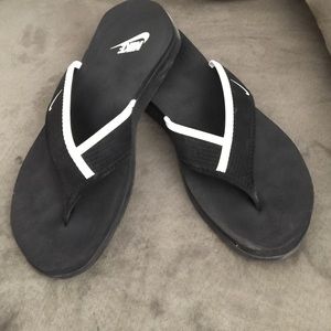 Nike flip flops