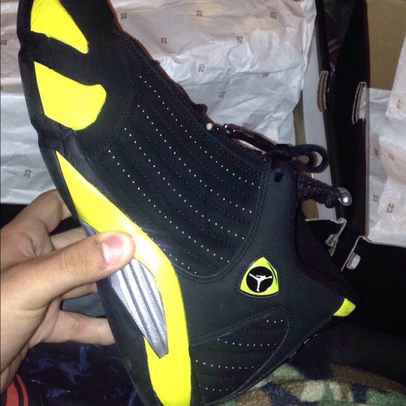 Jordan Retro 14 Thunder
