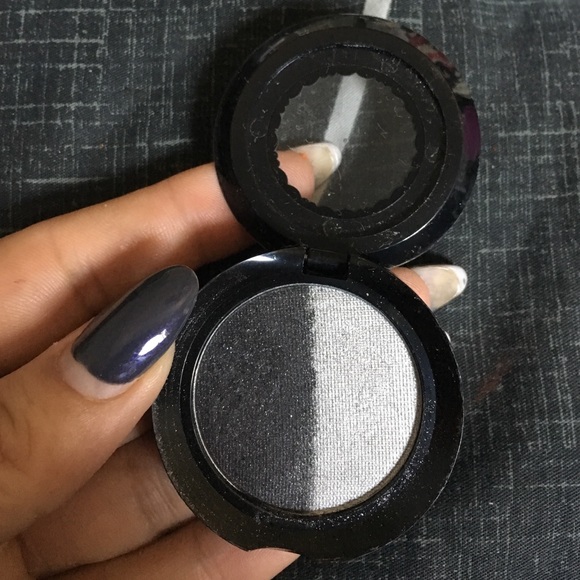 Too Faced eyeshadow