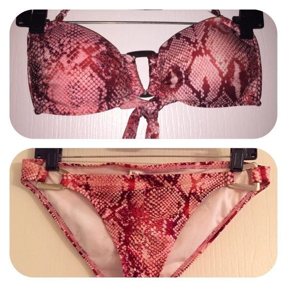 Bikini (top & bottom)