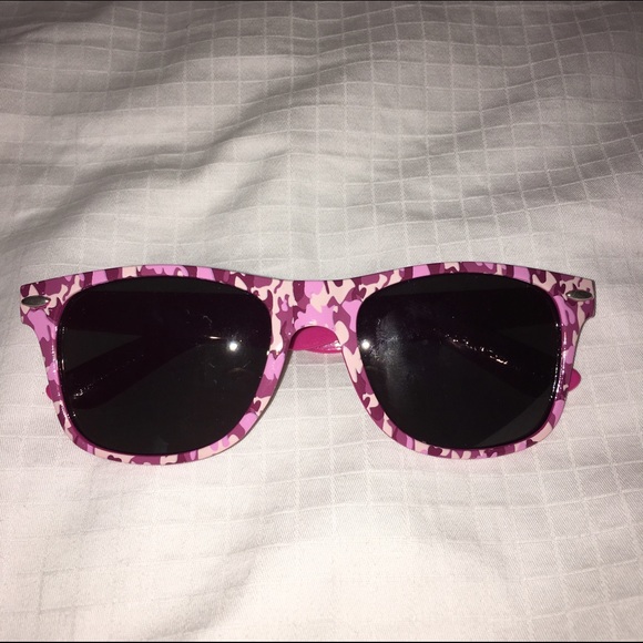 pink camo sunglasses