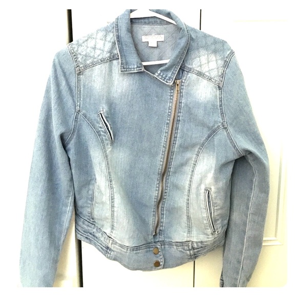 Light Jean jacket - Picture 1 of 4