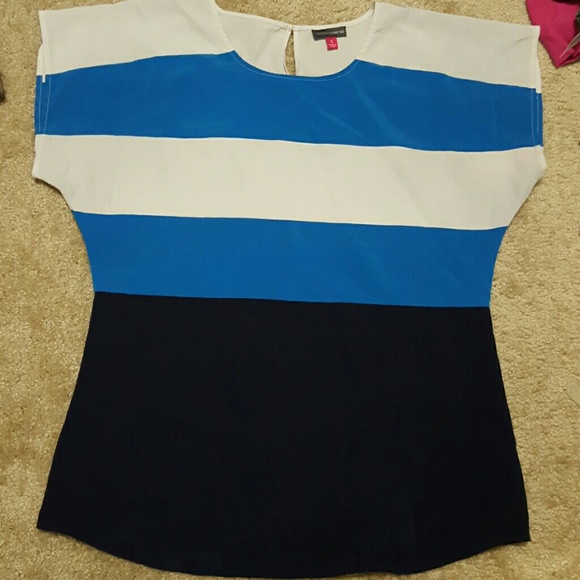 Vince Camuto Flow top