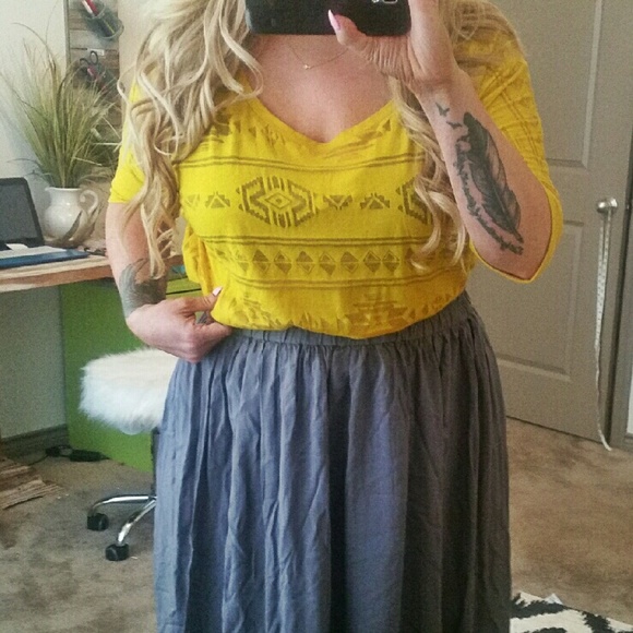 **sold**Yellow burnout tee