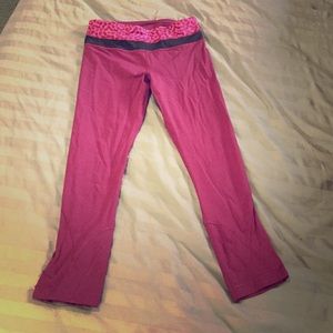 Run: Inspire Crop II in dashing purple. Size 4