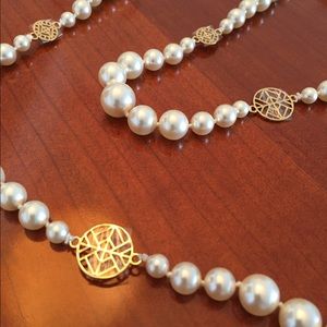 Tory Burch Jewelry - 🌟SOLD🌟Tory Burch Crystal Pearl Necklace Tory Burch Jewelry - 🌟SOLD🌟Tory Burch Crystal Pearl Necklace