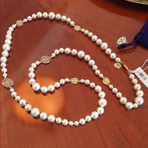 Tory Burch Jewelry - 🌟SOLD🌟Tory Burch Crystal Pearl Necklace Tory Burch Jewelry - 🌟SOLD🌟Tory Burch Crystal Pearl Necklace
