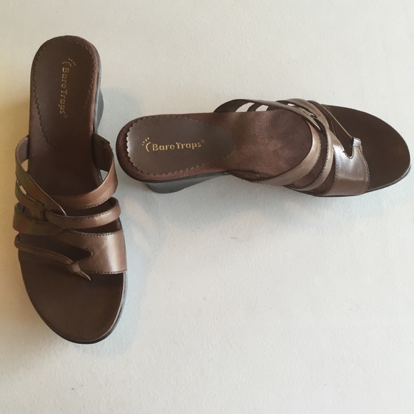 Bare Traps Sandals