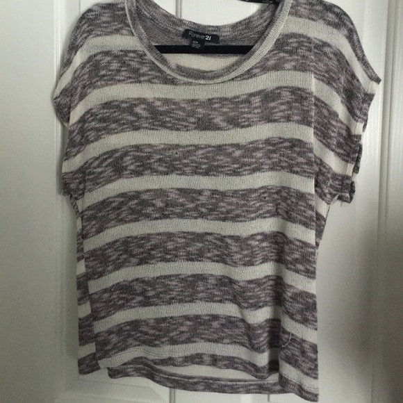 Forever 21 knit shirt