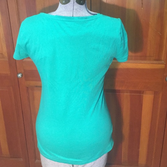 Chemise/top Ann Taylor Loft Rose Moyen, Col V, Manches Courtes - Taille M, Occasion Très Bon état