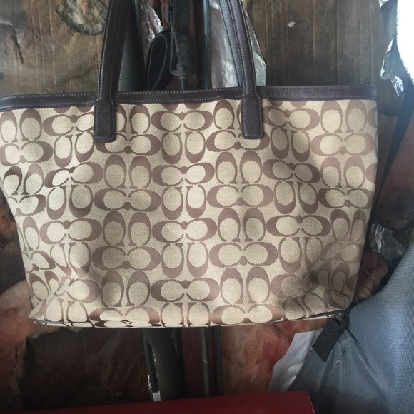 Med coach tote brown logo