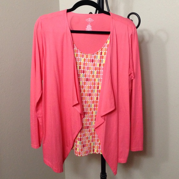 Medium St John's Bay top