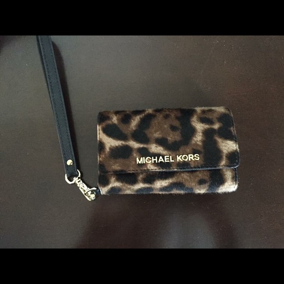 Michael Kors IPhone 5s wristlet