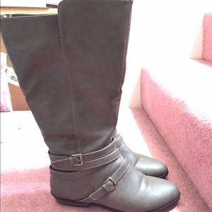 Madden Girl Grey Leather Boots