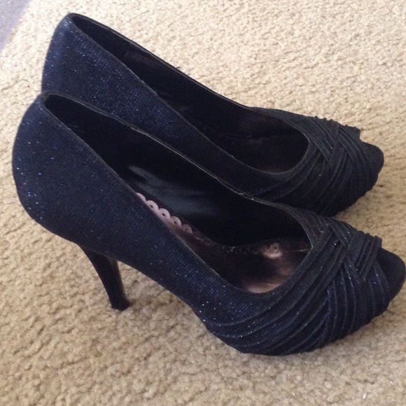 Lulu Townsend Shoes - Lulu Townsend Peeptoe Pumps, sz 6 1/2 Lulu Townsend Shoes - Lulu Townsend Peeptoe Pumps, sz 6 1/2