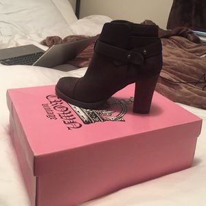 Crown Vintage Booties