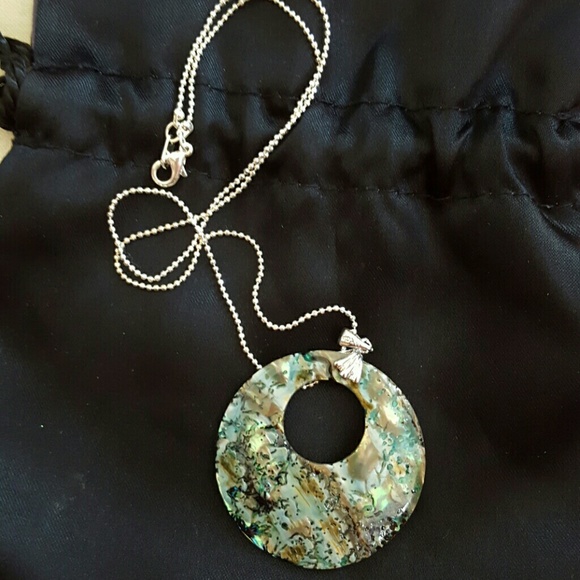 Shell necklace with silver strap