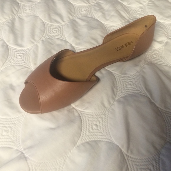 peep toe flats nine west