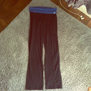 Black Hollister yoga pants