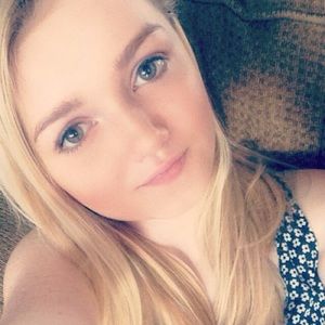 Meet your Posher, Amelia