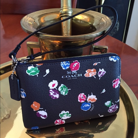 Coach Handbags - 🎀COACH🎀WRISTLET RAINBOW NWT