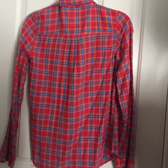 Hollister flannel size small. Never worn, no flaws - Picture 2 of 2