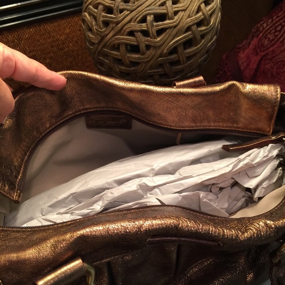 Italian leather satchel in deep bronze. - Picture 3 of 4