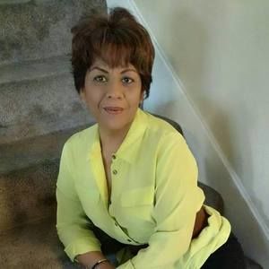 Meet your Posher, Violeta